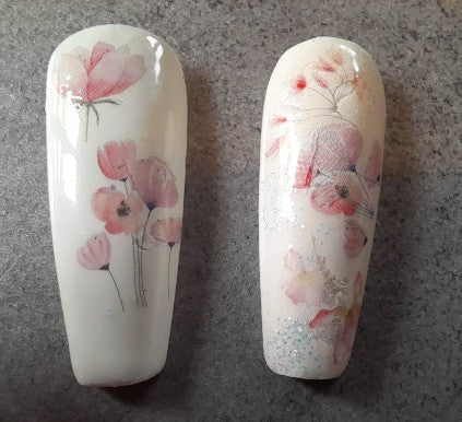Ongles à presser  fleuris romantique