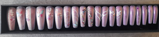 Faux ongles à presser. Coffret de 20 pièces.